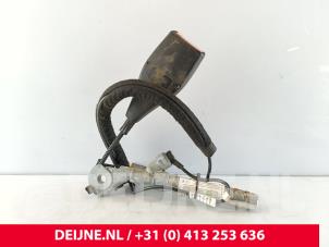 Nissan Primastar Front seatbelt buckle, right O288772 photo 3