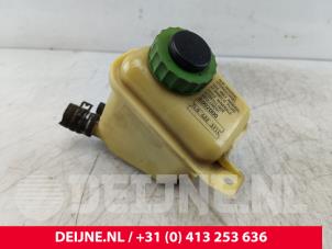 Porsche Cayenne Power steering fluid reservoir O288807 photo 2