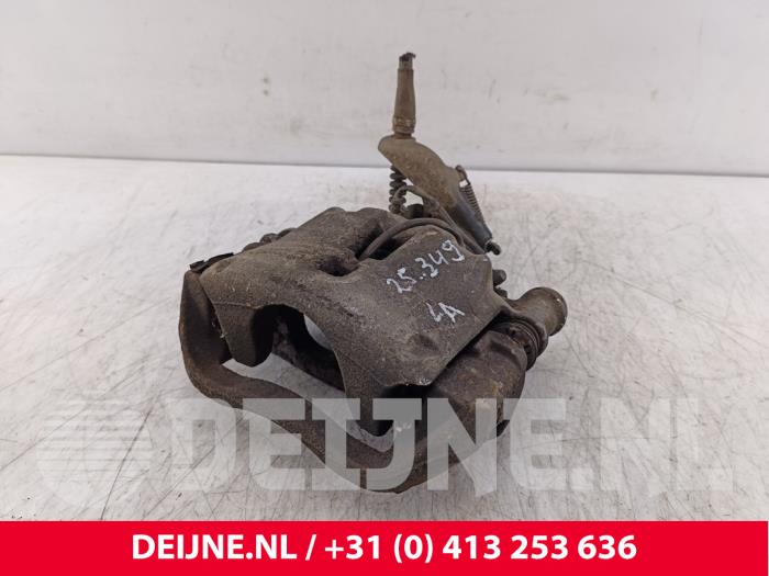 Iveco New Daily Remklauw (Tang) links-achter O288812