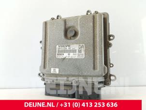 Gebruikte Computer Motormanagement Volvo V70 (SW) 2.4 D5 20V Prijs € 80,00 Margeregeling aangeboden door van Deijne Onderdelen Uden B.V.