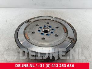 Nissan Interstar Dubbele massa vliegwiel O288825 foto 2