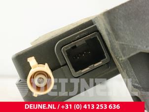 Lynk & Co 01 Antennenverstärker O288918 foto 3
