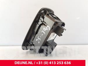 Ford Transit Electric window switch O288931 photo 3