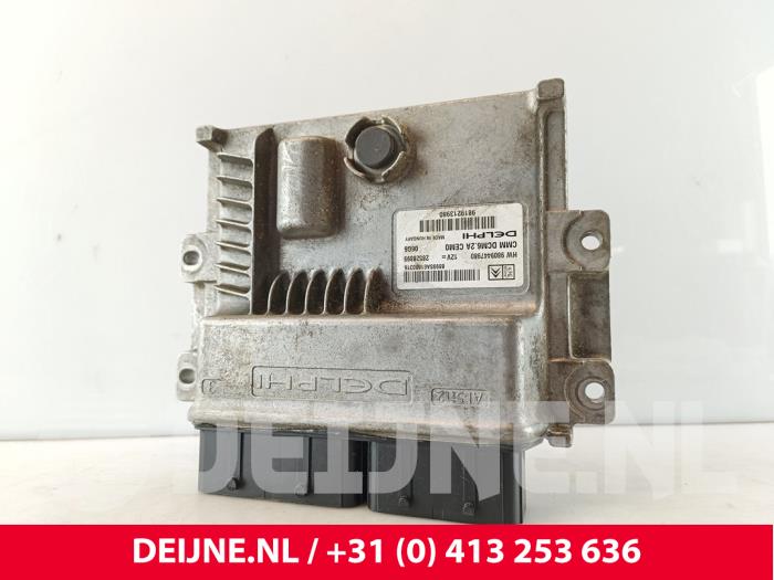 Peugeot Expert Engine management computer O288937