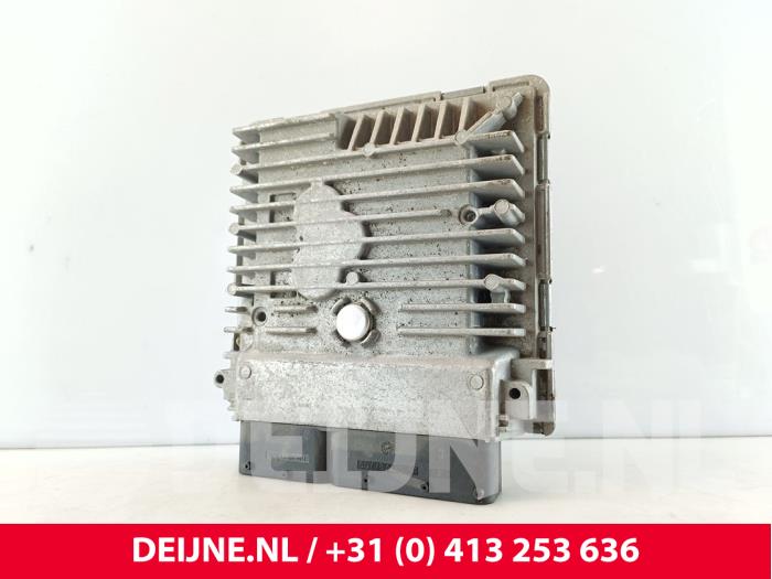Volkswagen Caddy Engine management computer O288938