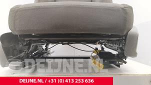 Mercedes Sprinter Sitz links O289008 foto 3