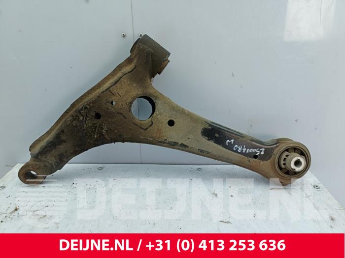 Mercedes Sprinter Querlenker unten links vorne O288983