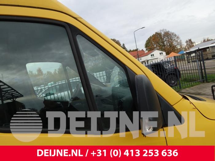 Mercedes Sprinter Dreieckfenster rechts vorne O288986