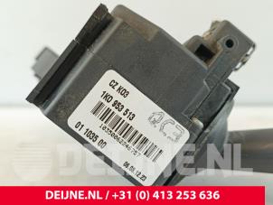 Volkswagen Caddy Indicator switch O289024 photo 3