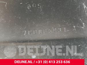 Volkswagen Crafter Koplampframe links O289038 foto 3