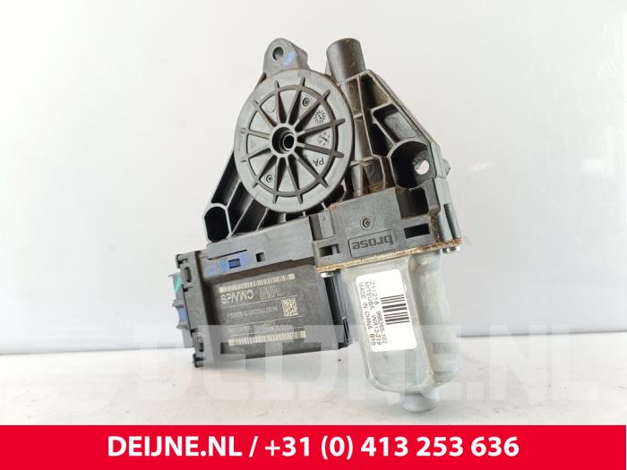 Lynk & Co 01 Raammotor Portier O289047