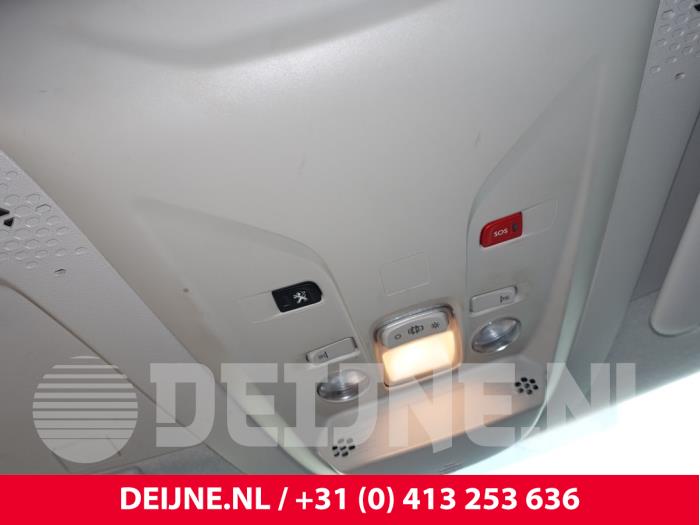 Peugeot Partner Innenbeleuchtung vorne O289090