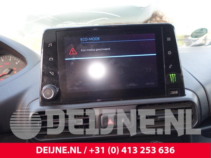 Peugeot Partner Displays Multi Media Anzeige O289094