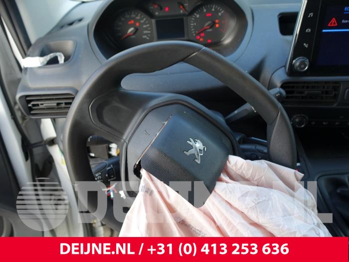 Peugeot Partner Lenkrad O289119