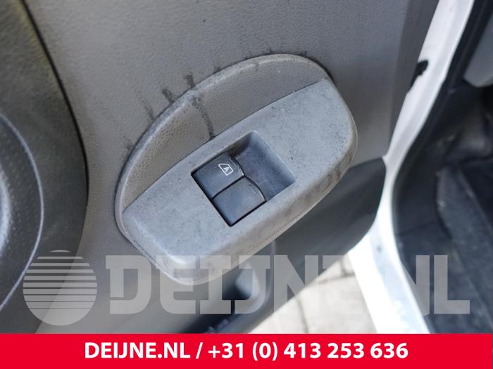 Nissan NV200 Elektrisches Fenster Schalter O289156