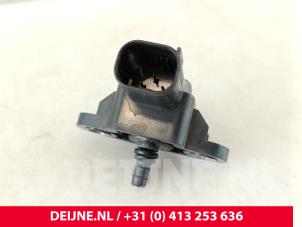Mercedes Vito Brandstofdruk sensor O289220 foto 3