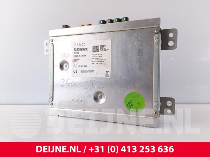 Lynk & Co 01 Regelunit Multi Media O289227