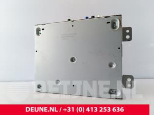 Lynk & Co 01 Regelunit Multi Media O289227 foto 2