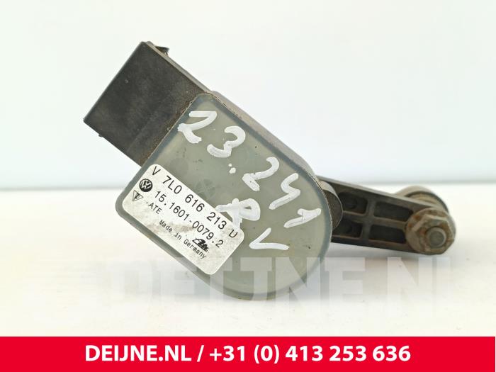 Porsche Cayenne Xenon height adjustment O289232