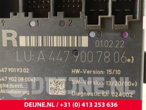 Mercedes eVito Centrale Deurvergrendelings Module O289234 foto 3