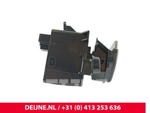 Lynk & Co 01 Parking brake switch O9990003079 photo 4
