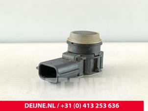 Gebruikte PDC Sensor Renault Express 1.3 TCE 100 16V Prijs € 60,50 Inclusief btw aangeboden door van Deijne Onderdelen Uden B.V.