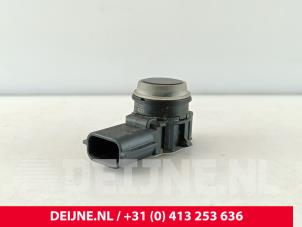 Gebruikte PDC Sensor Renault Express 1.3 TCE 100 16V Prijs € 18,15 Inclusief btw aangeboden door van Deijne Onderdelen Uden B.V.