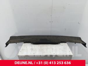 Gebruikte Paravan Volvo XC40 (XZ) Recharge Prijs € 55,00 Margeregeling aangeboden door van Deijne Onderdelen Uden B.V.