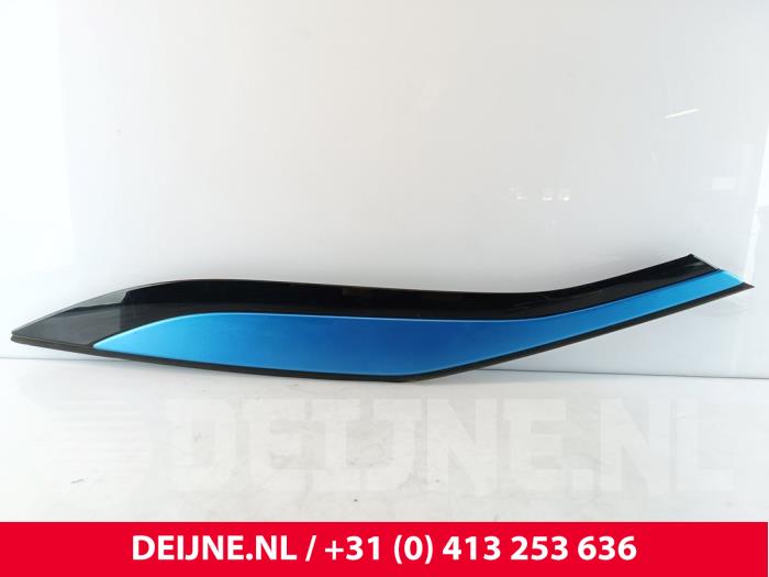 Lynk & Co 01 Sierstrip O289545