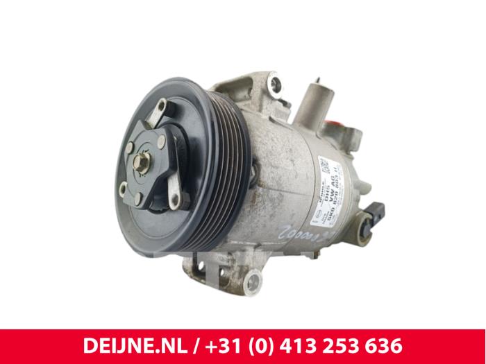 Volkswagen Caddy Air conditioning pump O289558