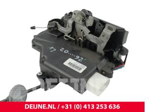 Volkswagen Caddy Deurslot Mechaniek 2Deurs links O289602 foto 2