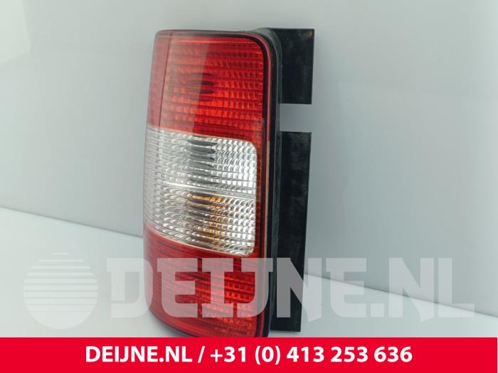 Volkswagen Caddy Taillight, left O289623
