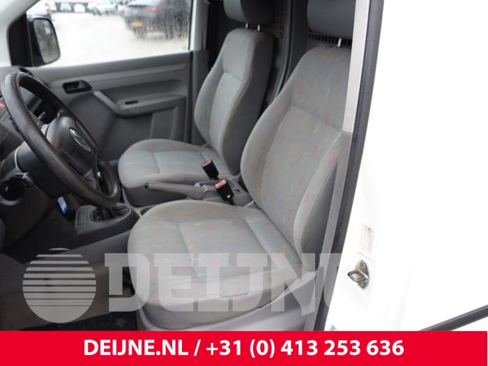 Volkswagen Caddy Sitz links O289665