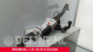Volkswagen Caddy Towbar O289668 photo 2