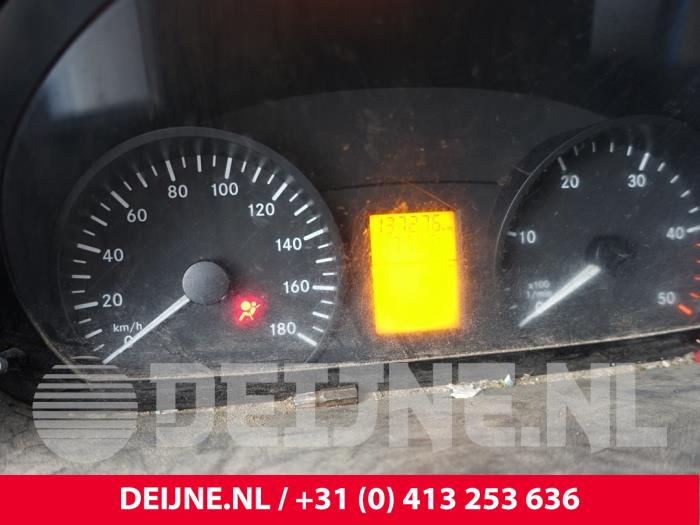 Mercedes Sprinter Tacho - Kombiinstrument KM O289717