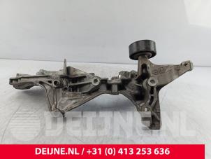 Volkswagen Transporter Dynamosteun onder O289764 foto 2