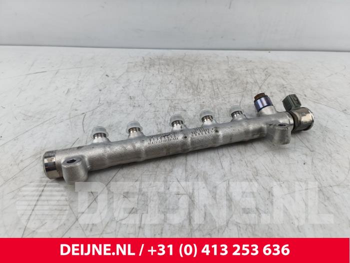 Gebruikte Common rail (Injectie) Volvo V60 II (ZW) 2.0 D3 16V Prijs € 49,00 Margeregeling aangeboden door van Deijne Onderdelen Uden B.V.