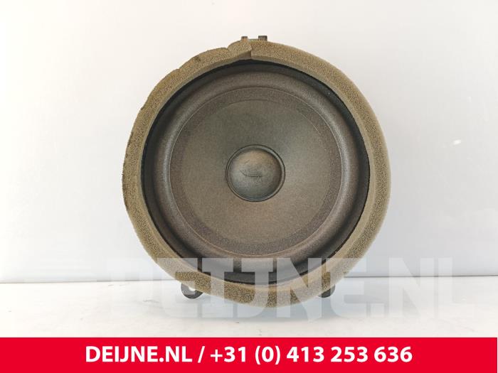 Lynk & Co 01 Speaker O289805