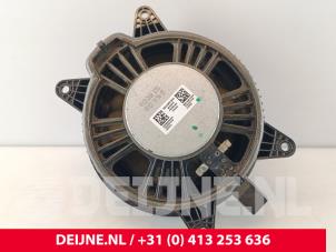 Lynk & Co 01 Speaker O289805 photo 2