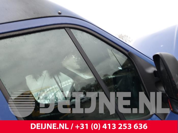 Opel Movano Dreieckfenster rechts vorne O289829
