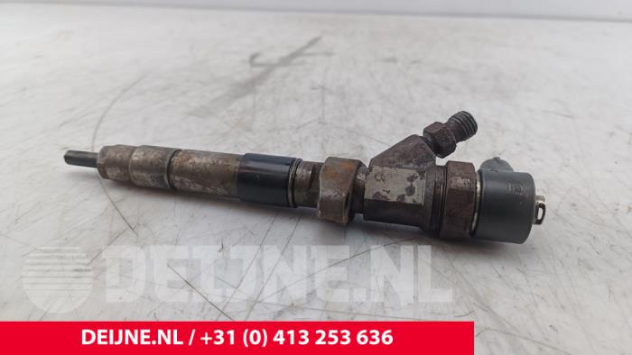 Gebruikte Verstuiver (diesel) Opel Movano Combi 2.5 DTI Prijs € 96,80 Inclusief btw aangeboden door van Deijne Onderdelen Uden B.V.
