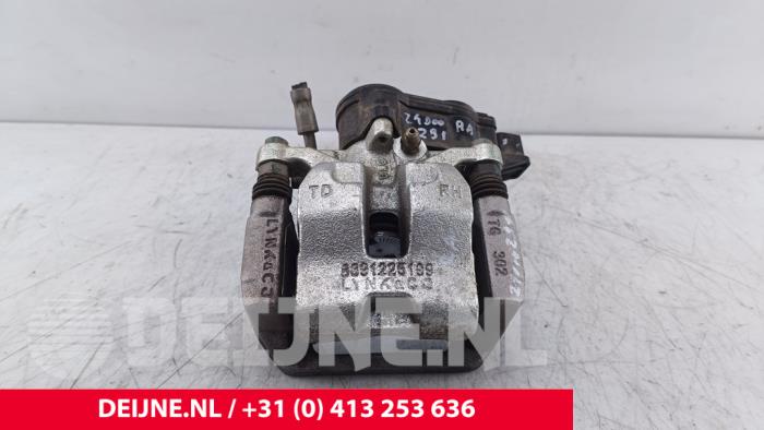 Lynk & Co 01 Remklauw (Tang) rechts-achter O289958