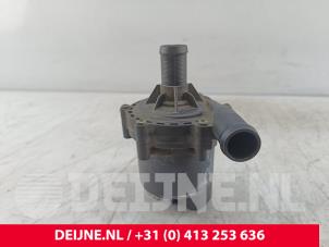 Nissan NV200 Zusätzliche Wasserpumpe O290061 foto 2