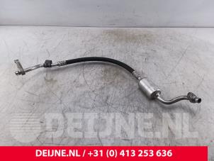 Nissan NV200 Air conditioning line O290064 photo 2