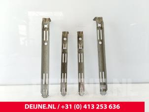 Gebruikte Koplamp fitting Volvo XC90 I 2.9 T6 24V Prijs € 25,00 Margeregeling aangeboden door van Deijne Onderdelen Uden B.V.