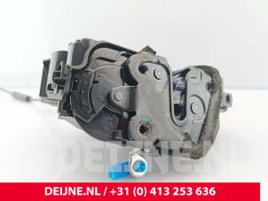 BYD Seal Deurslot Mechaniek 4Deurs rechts-achter O290153 foto 3