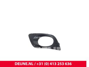 Mercedes Sprinter Afdekplaat mistlamp rechts O9990003104 foto 4