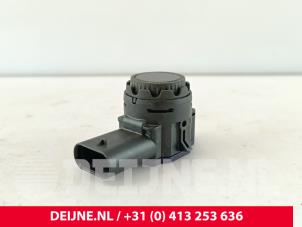 Gebruikte PDC Sensor Mercedes eSprinter 3,5t (907.6/910.6) 314 Prijs € 30,25 Inclusief btw aangeboden door van Deijne Onderdelen Uden B.V.