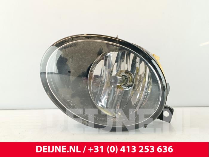 Mercedes eSprinter Nebelscheinwerfer rechts vorne O290179
