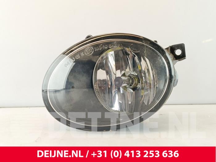 Mercedes eSprinter Nebelscheinwerfer links vorne O290180